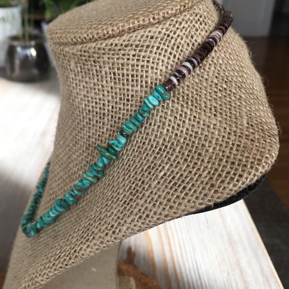 Turquoise & Shell Necklace - Picture 4 of 7